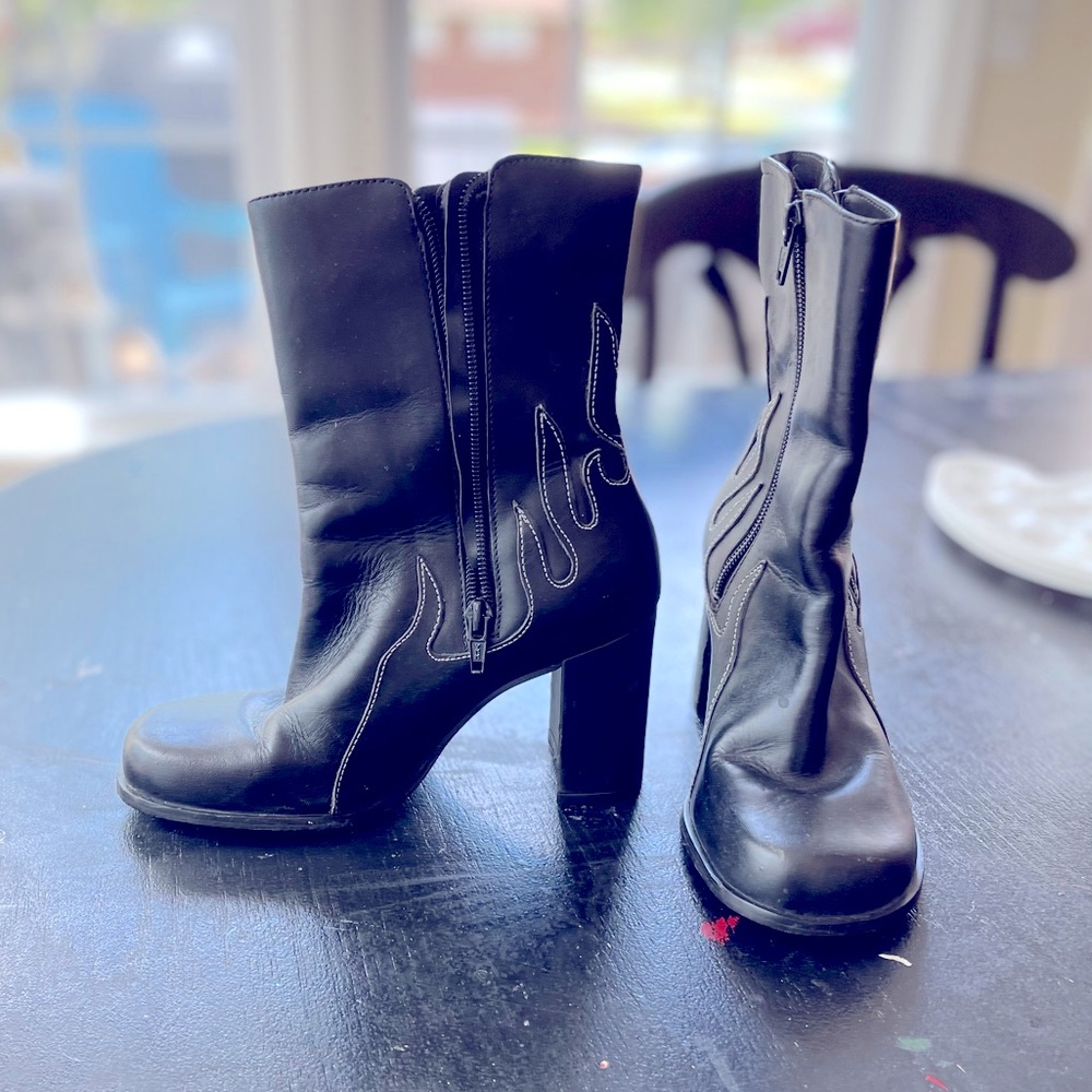 Harley Davidson black leather ankle boots. Barely dbl zip Size 5